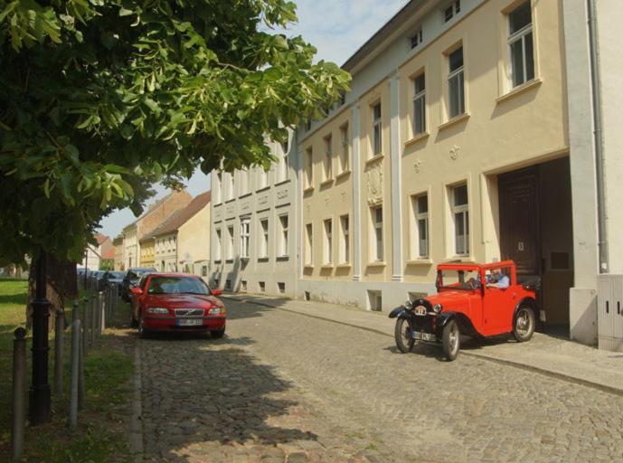 Ferienwohnung Fewo auf der Dominsel-DOMLINDEN Brandenburg an der Havel Exterior foto